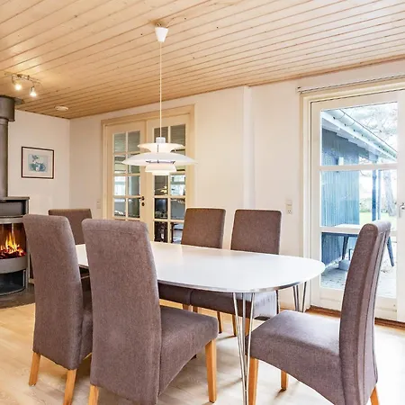 Spacious Retreat With - By Traum Feriehus *